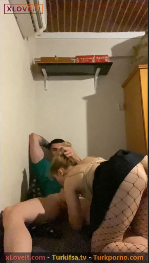 Ayak Porno Türk MarcusCheng Alman kıza belden aşağısını yalattı